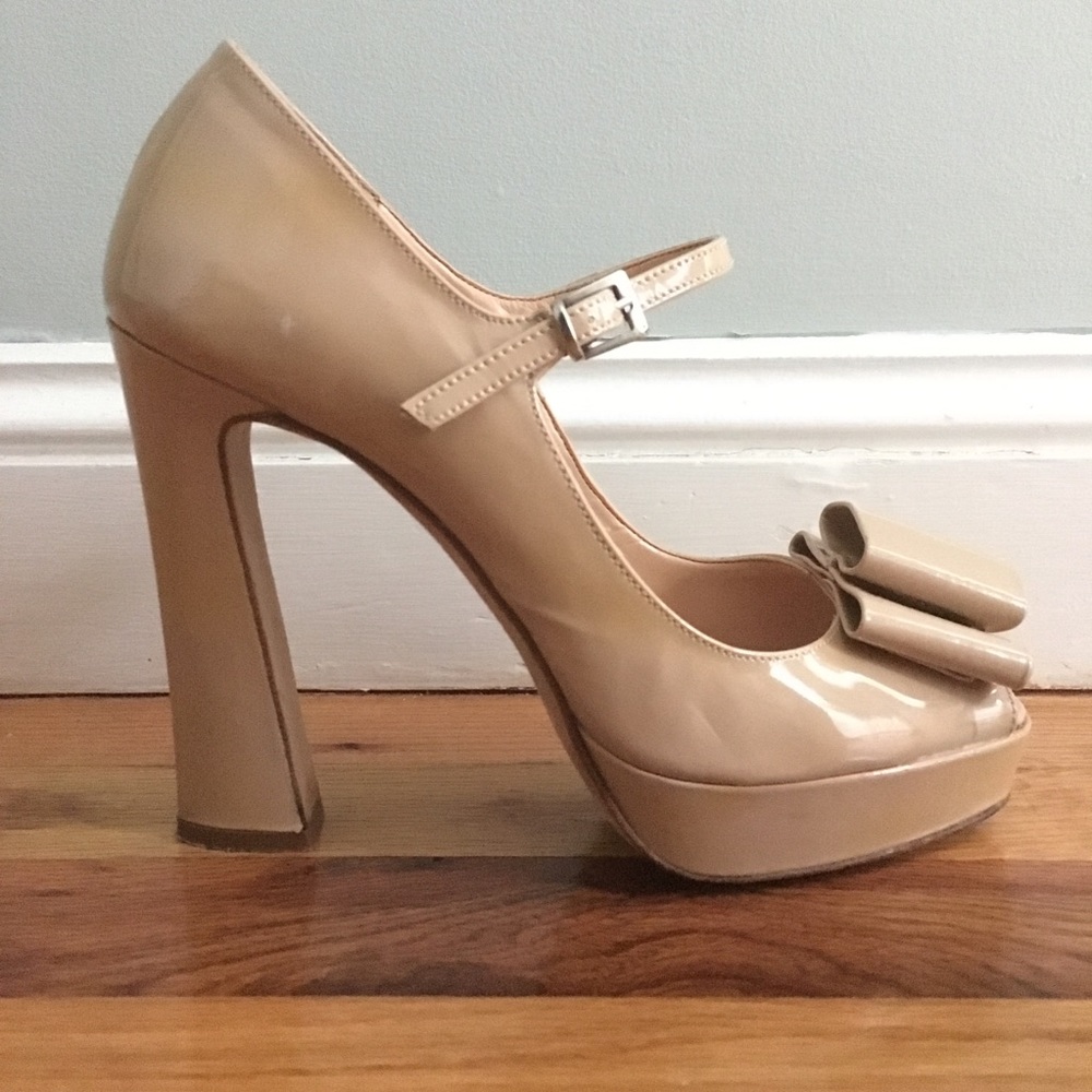 Mivida Italian Leather Sexy Bow Heels!